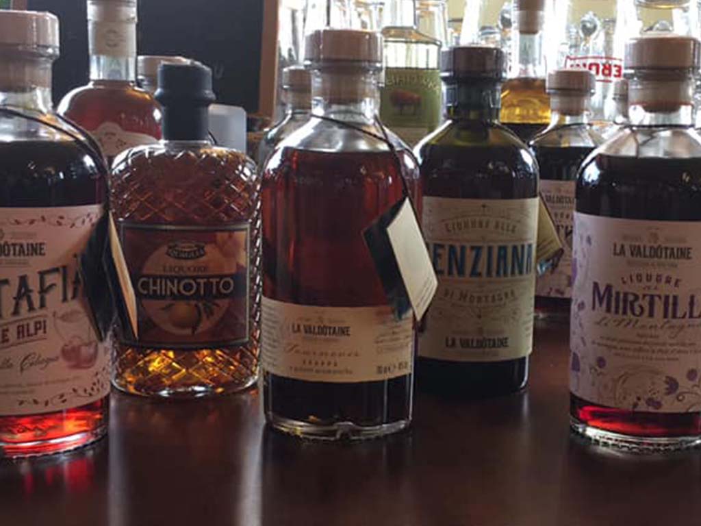 Vini Osteria trattoria a Cisano sul Neva DA PESCIUNETTU